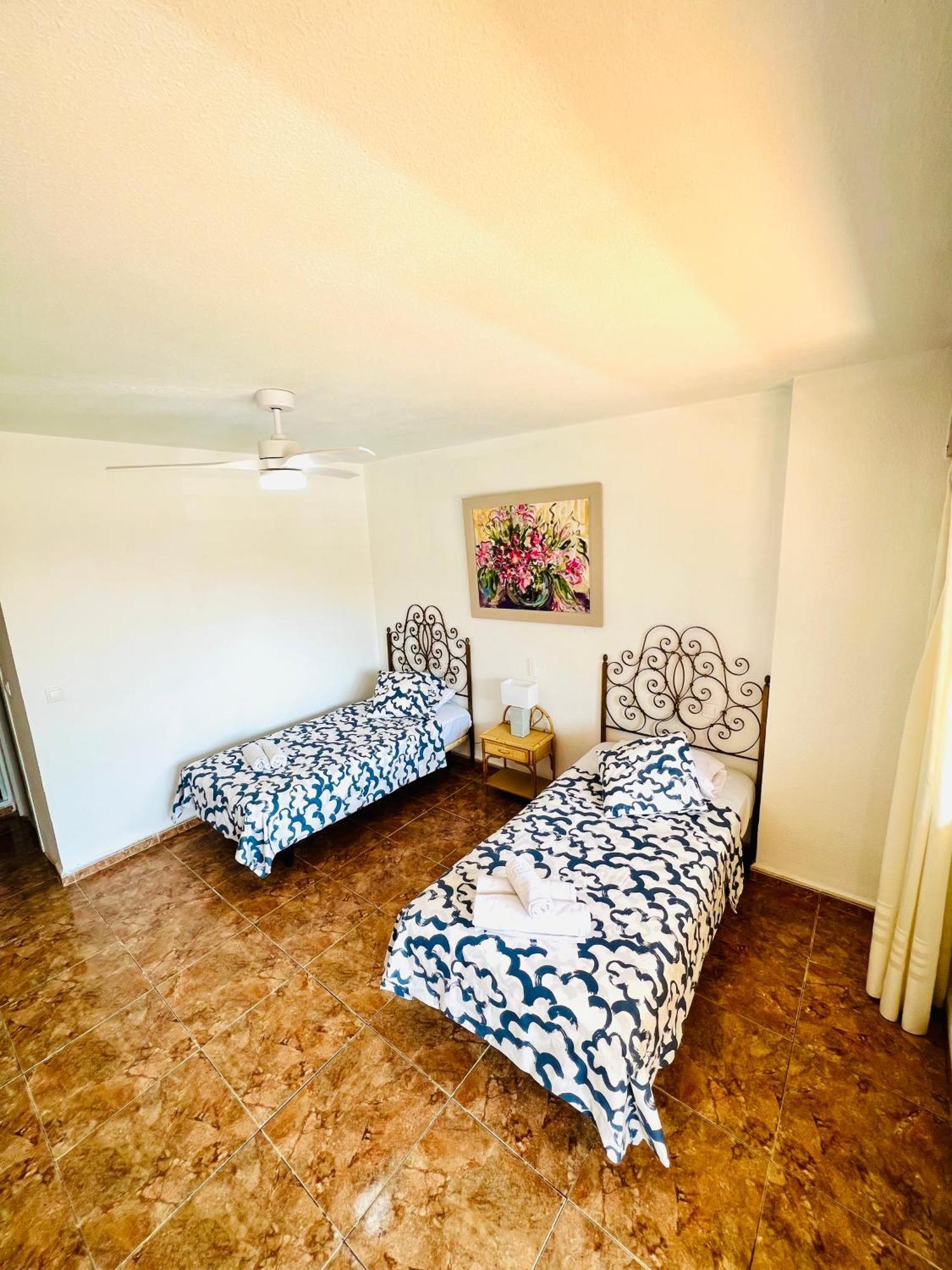 Апартаменты Torremolinos Carihuela Nucleo Cristal Экстерьер фото